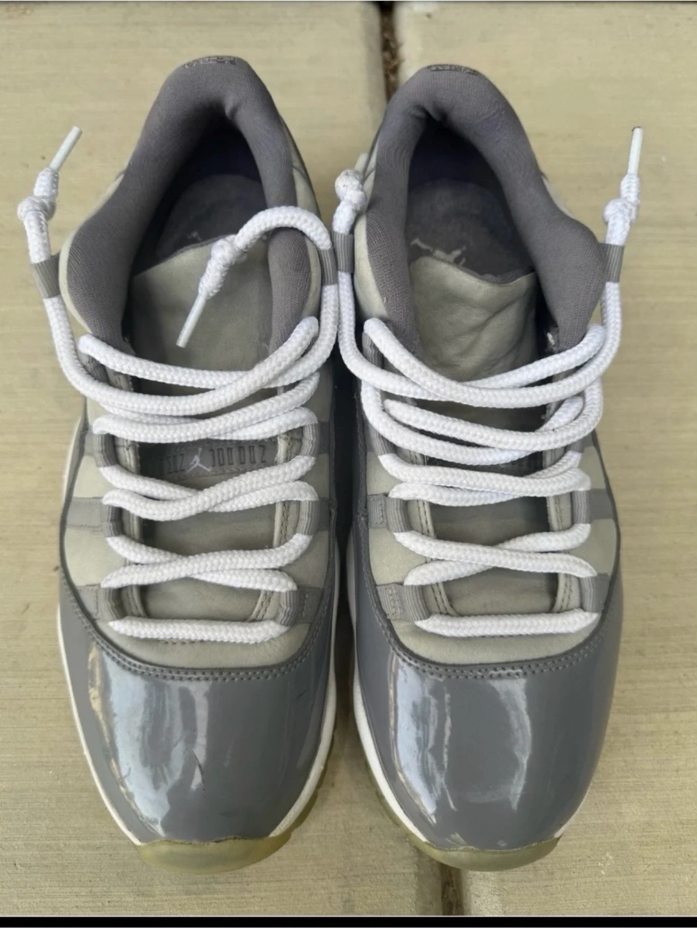 Men’s Jordan’s blue size 10 and grey 10.5